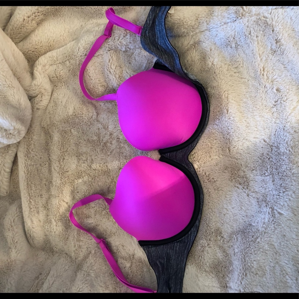 Victoria’s Secret pink fuchsia bra